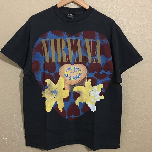 Nirvana Heart Shaped Box Kurt Cobain T-Shirt Large (Tag XL) Giant Modern - Picture 1 of 6